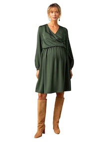 Fließendes Wickelkleid für Schwangerschaft und Stillzeit
