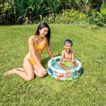 Baby-Pool Beach Buddies