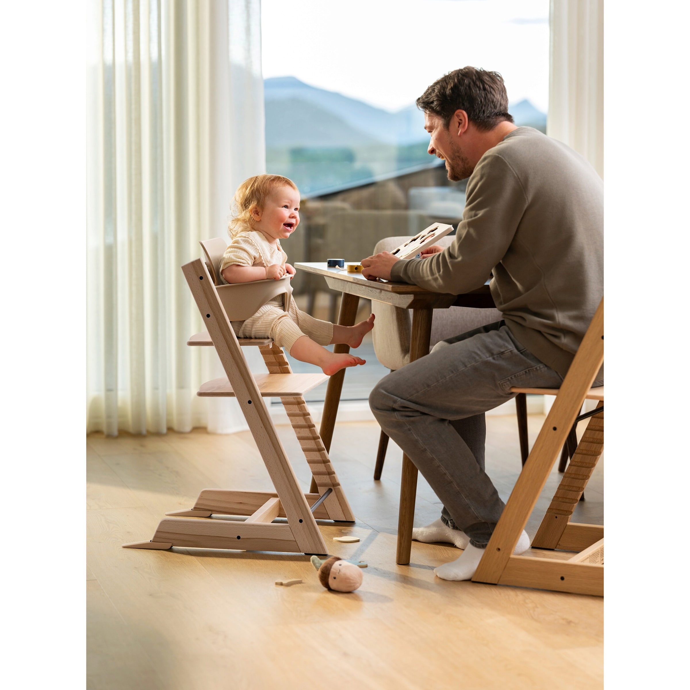 Bundle Treppenhochstuhl inklusive Newbornset Vanilla White & Babyset