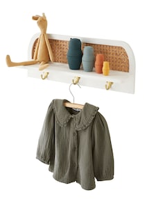 Wandgarderobe mit Rattan POESIE mit Ablage und 3 Kleiderhaken, Kinderzimmer