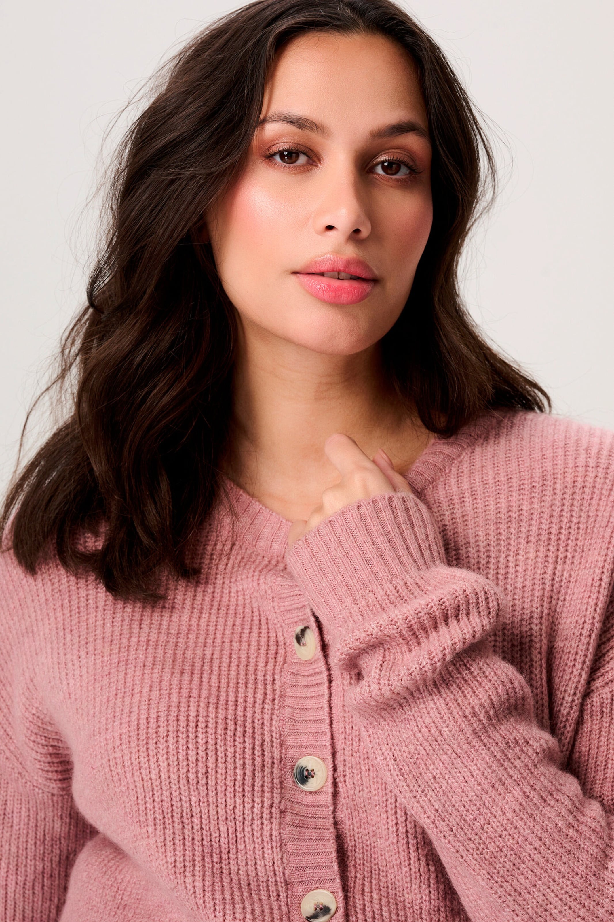 Thumbnail - Noppies Maternity Strickjacke Bergen