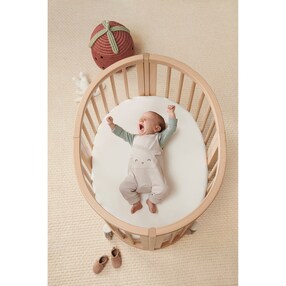 Babybett Sleepi Mini. Inkl. Umbausatz zum Kinderbett und Matratze