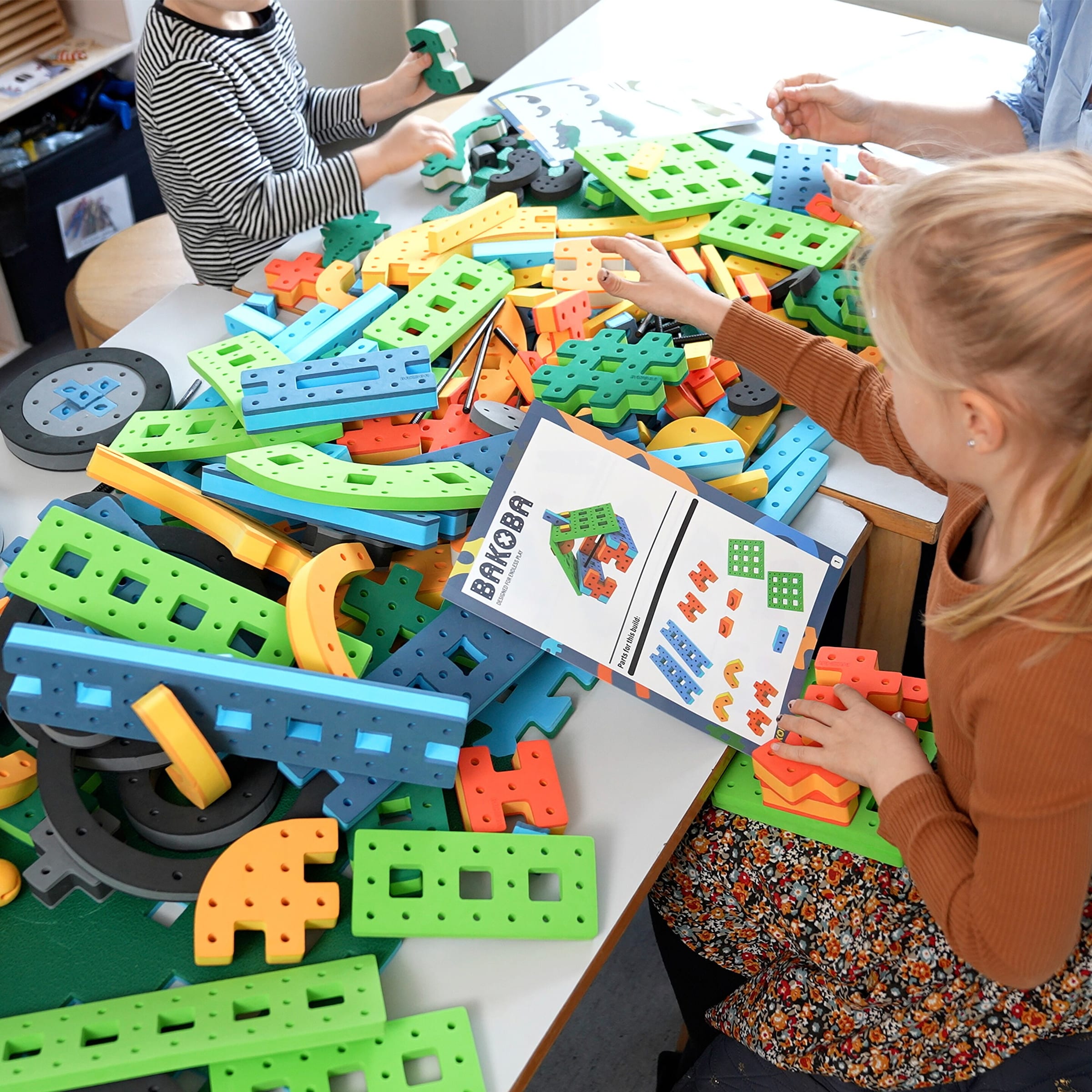 Creative Mega Box 300 Teile