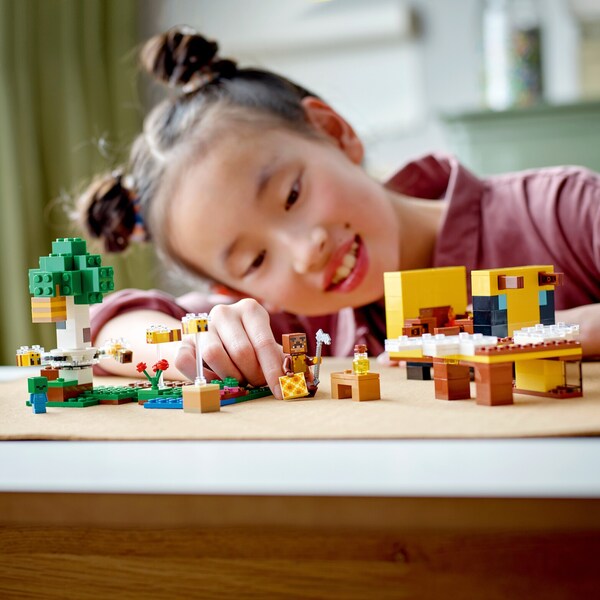 | Das baby-walz 21241 - - Bienenhäuschen Minecraft LEGO®