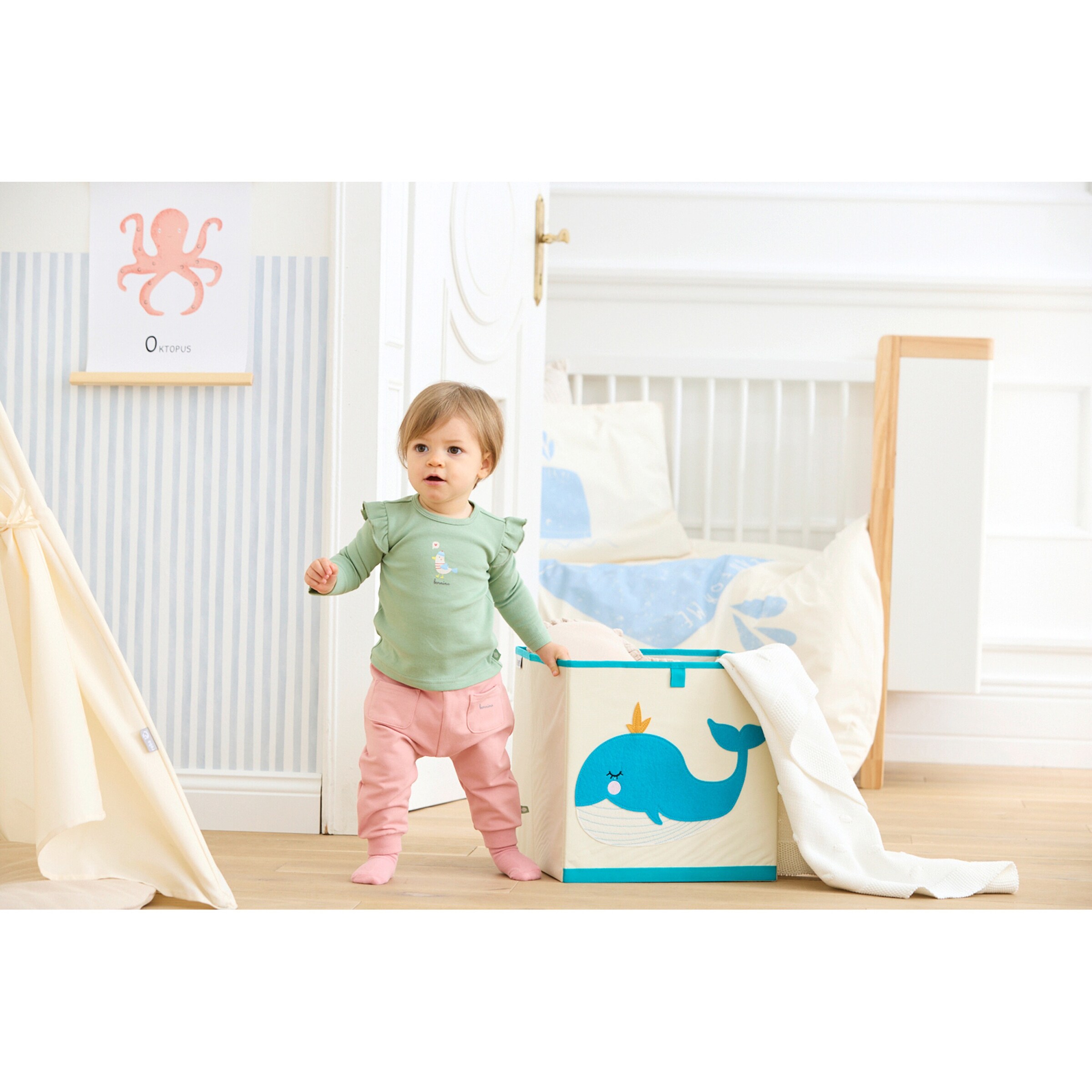 Thumbnail - Bornino Summer Beach Jogginghose mit Po-Applikation Krabbe