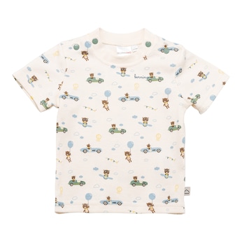 T-Shirt On the road