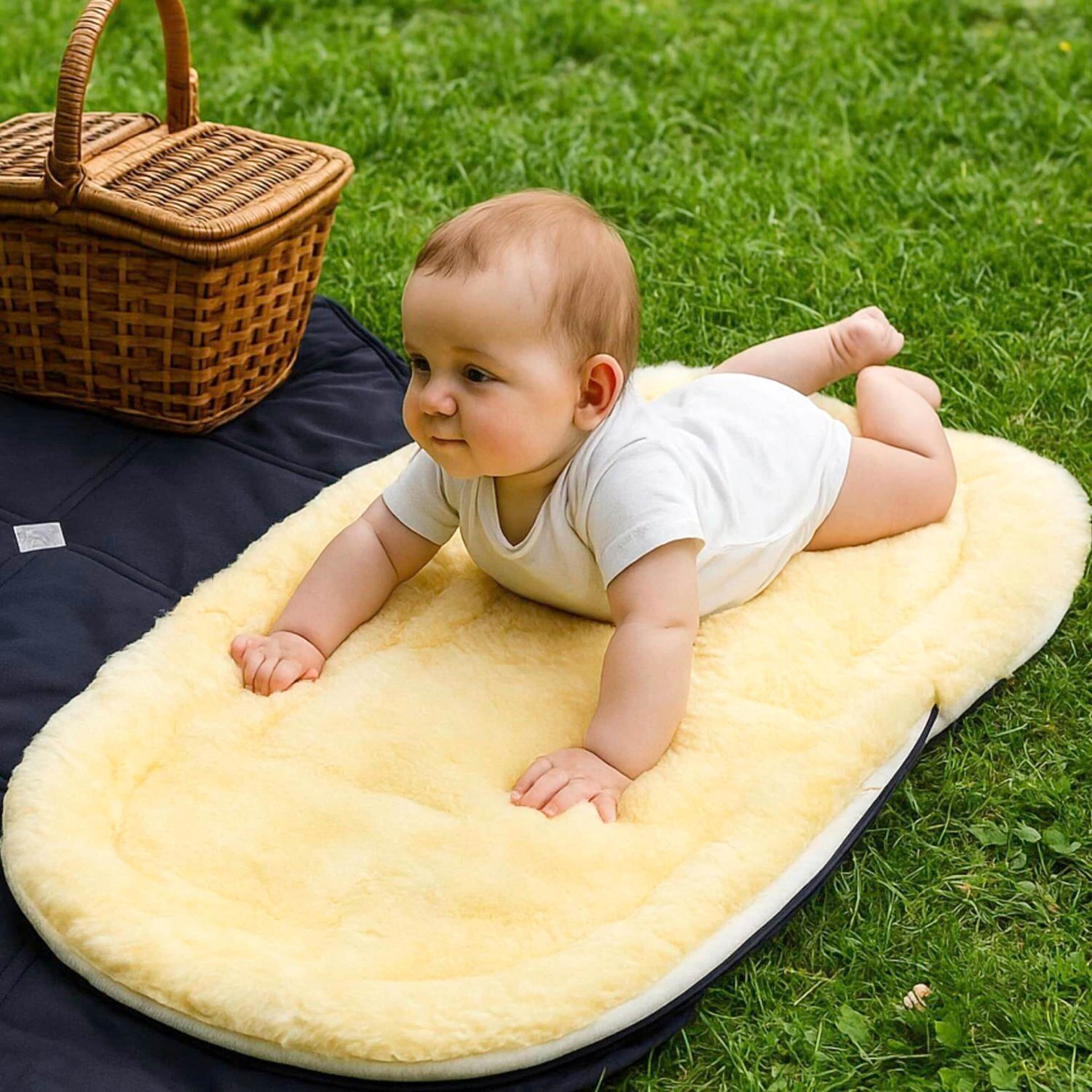 Lammfellfußsack für Babyschalen EMMY