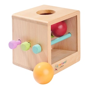 Montessori Box mit Kugeln