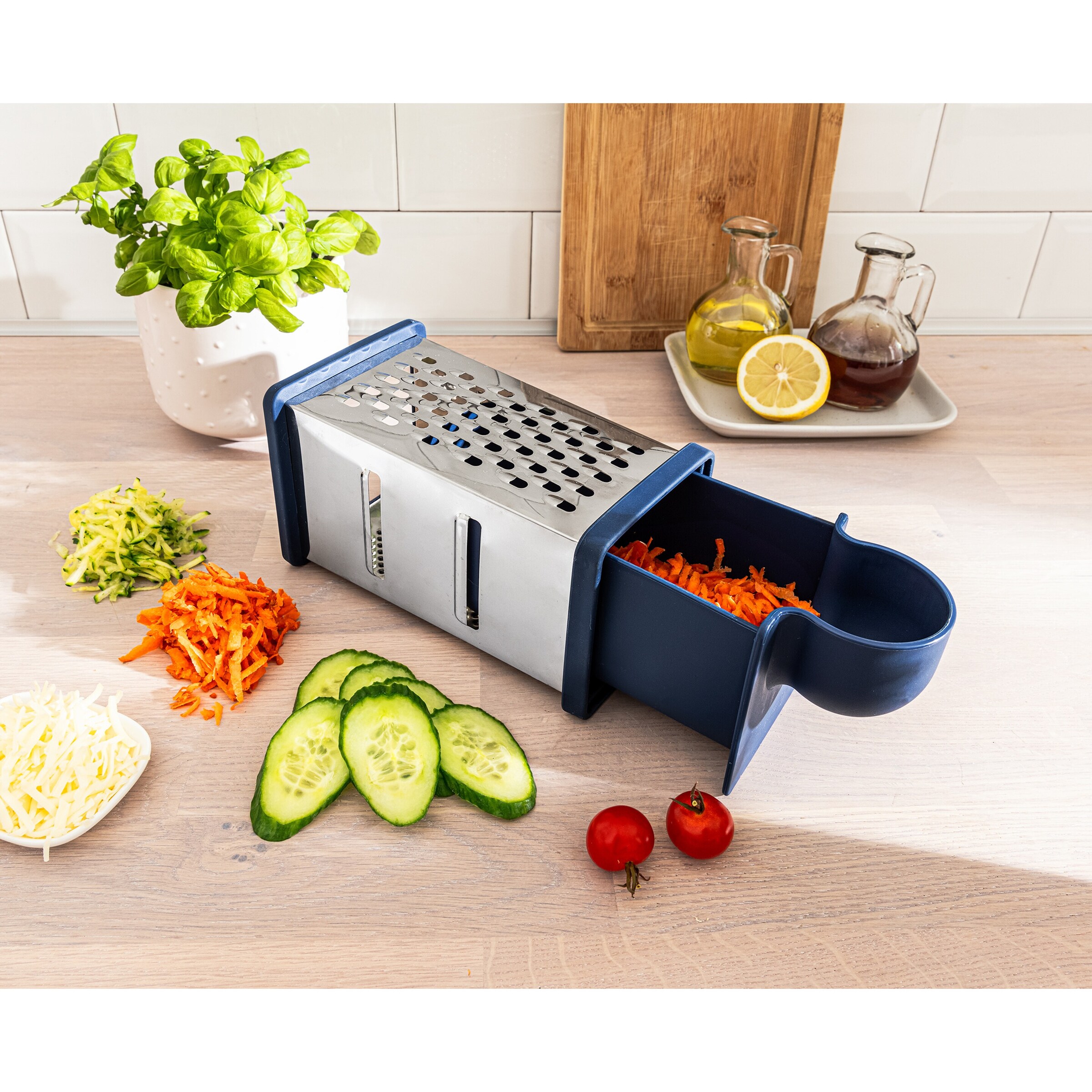 4 in 1 Reibe mit Auffangfach