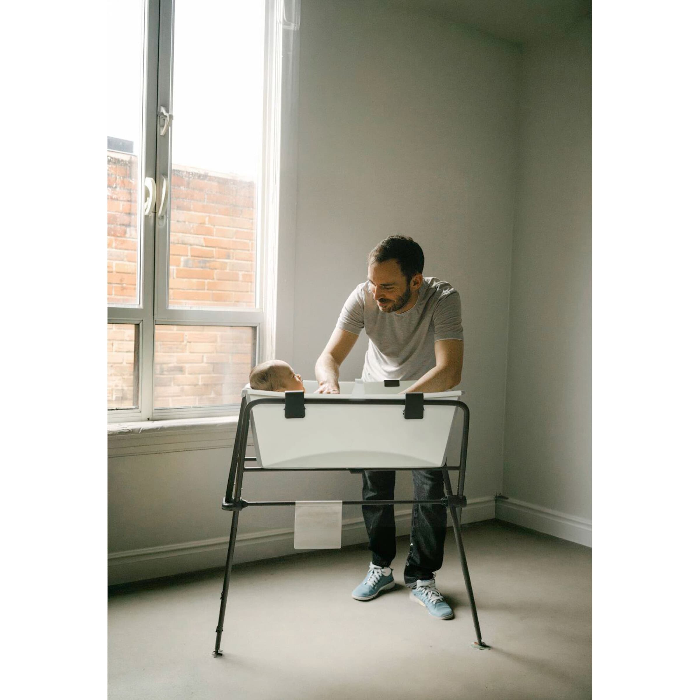 Stokke® Flexibath Badewanne inkl. Badewannensitz Newborn Support und Badewannenständer