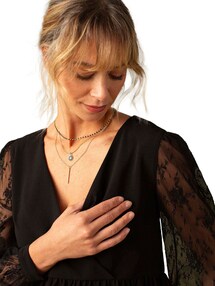 Elegante Bluse mit Spitze für Schwangerschaft und Stillzeit