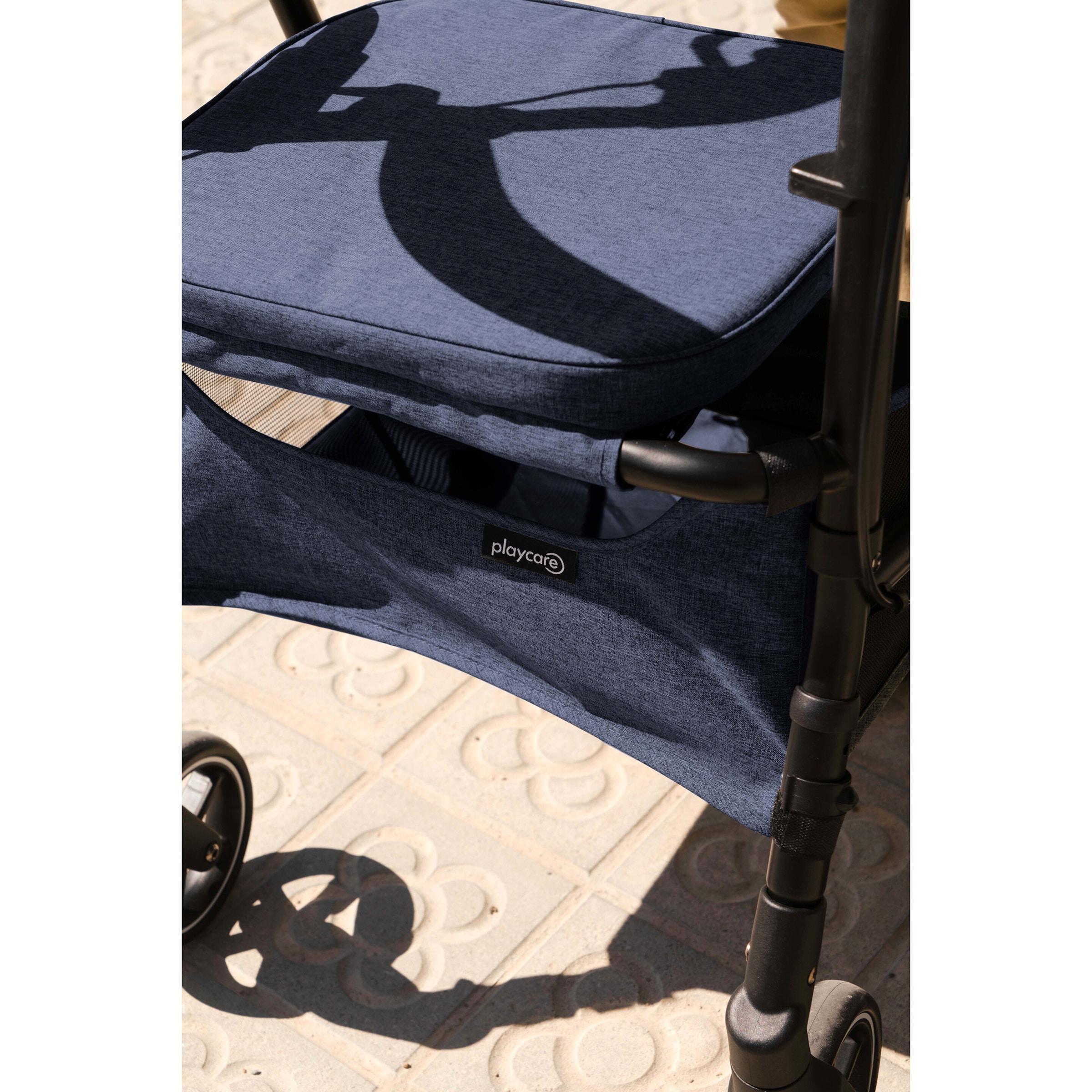 Gehhilfe W05 mit Sitztasche, klappbar