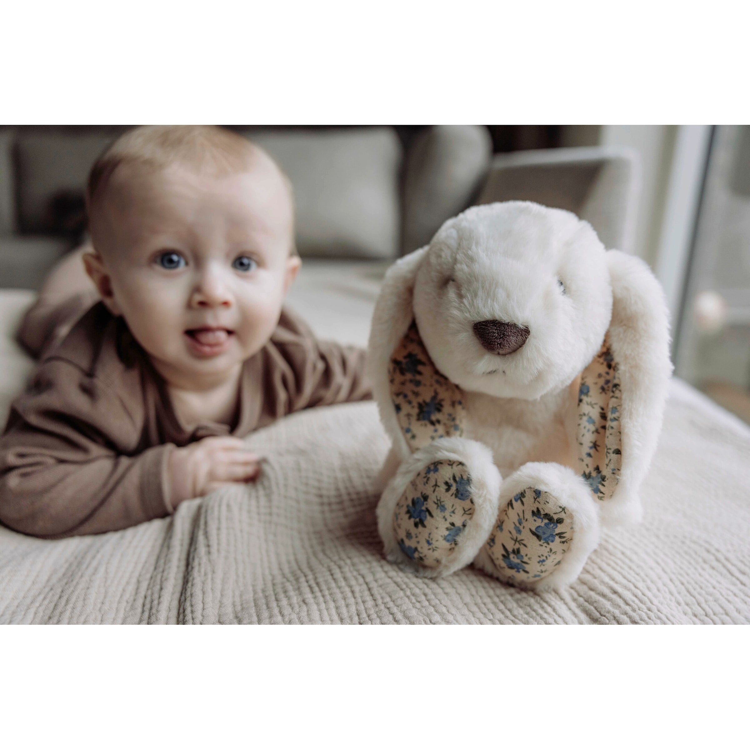 Flow Amsterdam Herzschlag-Kuscheltier Hase Milo Limited Edition