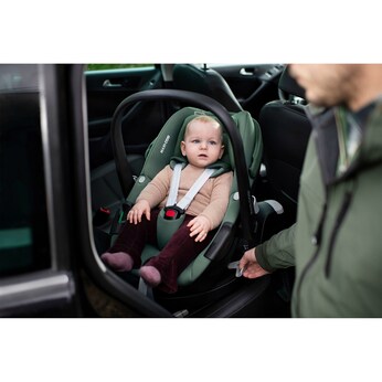 Babyschale Pebble 360 inkl. Kindersitz Pearl 360 und Isofix-Basis FamilyFix 360