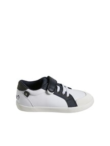 Kinder Sneakers mit Anziehtrick