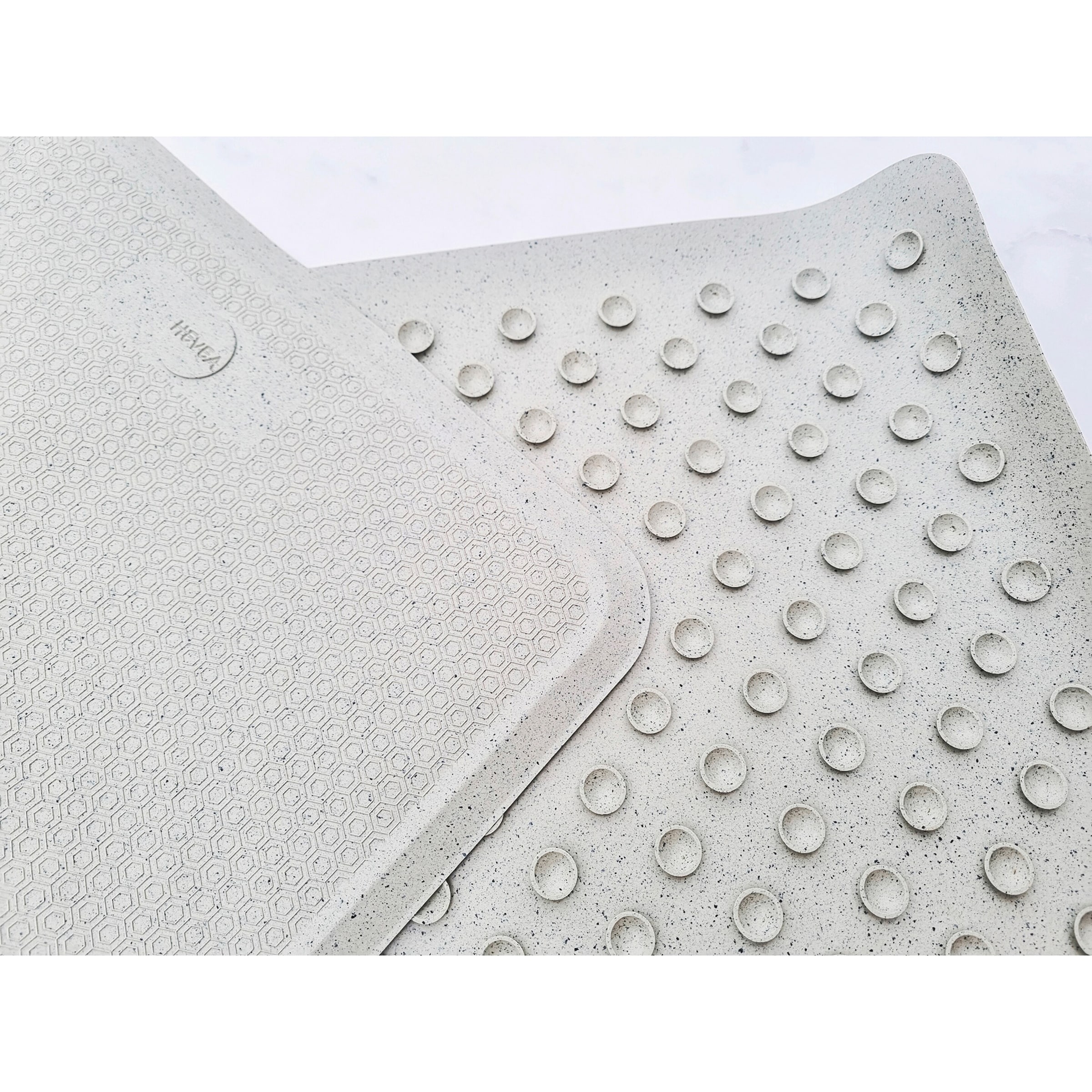 Hevea Badewannenmatte aus Naturkautschuk 75x34 cm