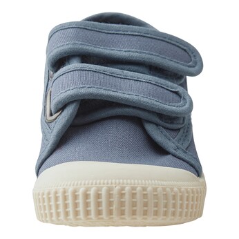 Schuhe mit Klettverschluss