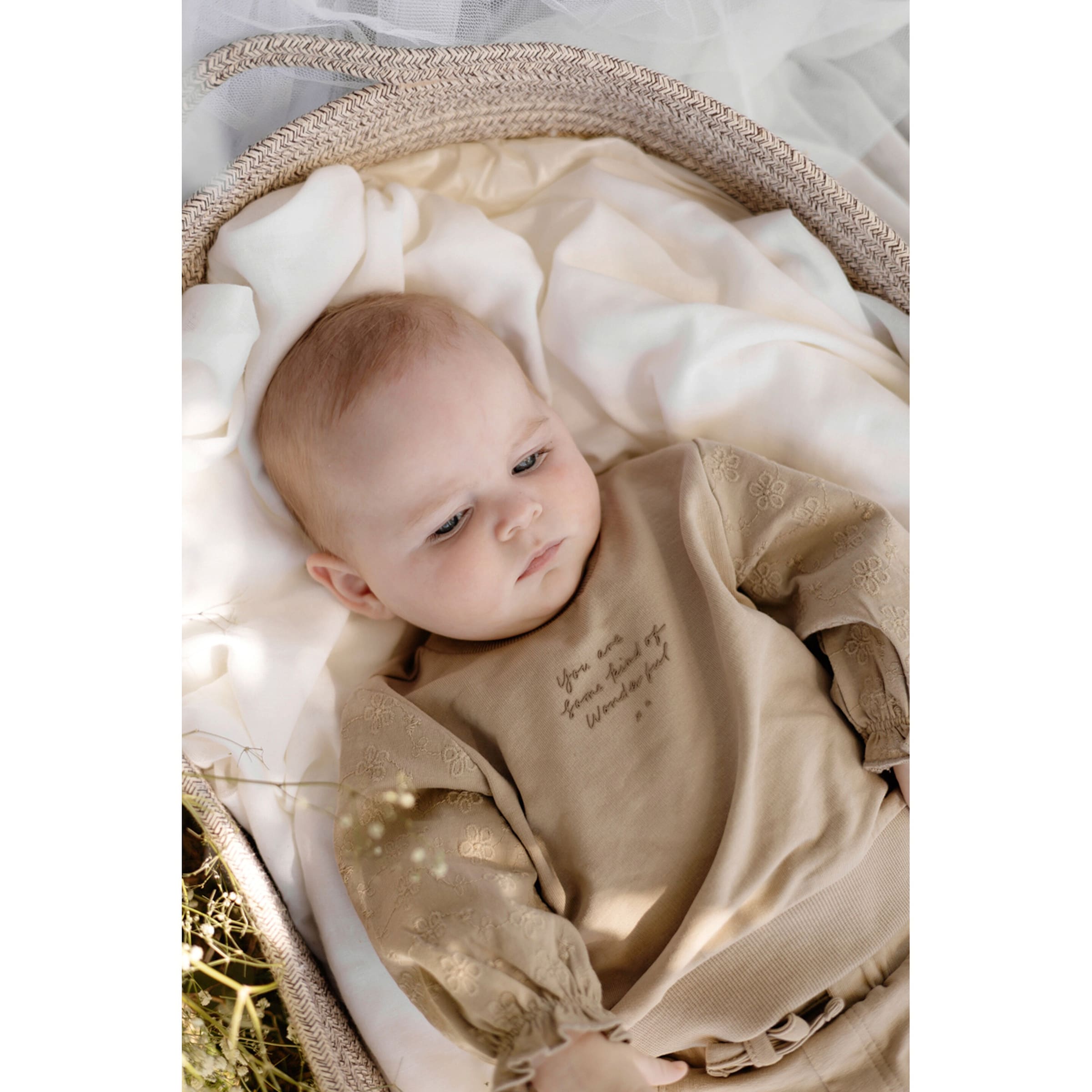 Sweatshirt Blumenstickerei