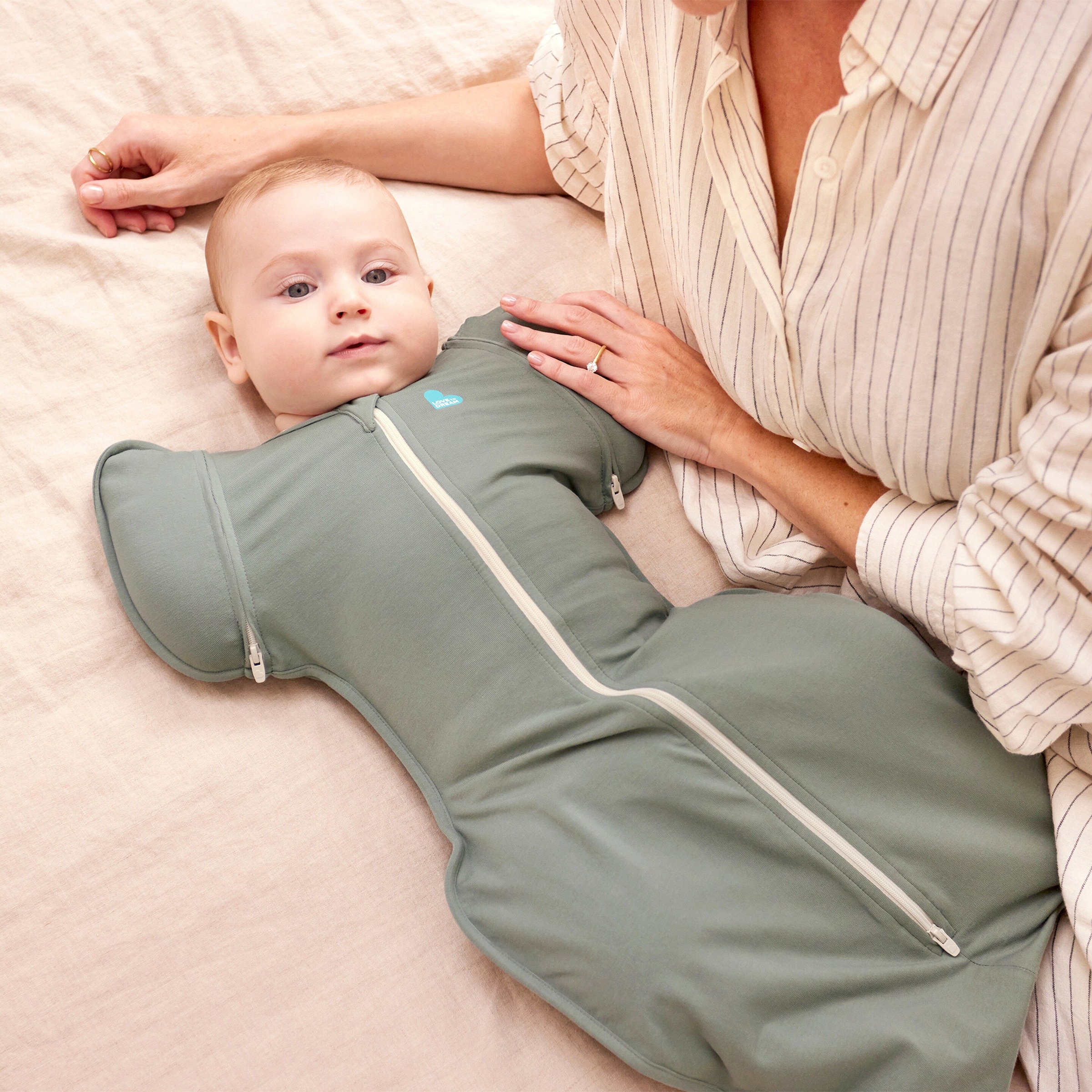 Love To Dream Übergangspucksack Swaddle Up™ 1.0 TOG
