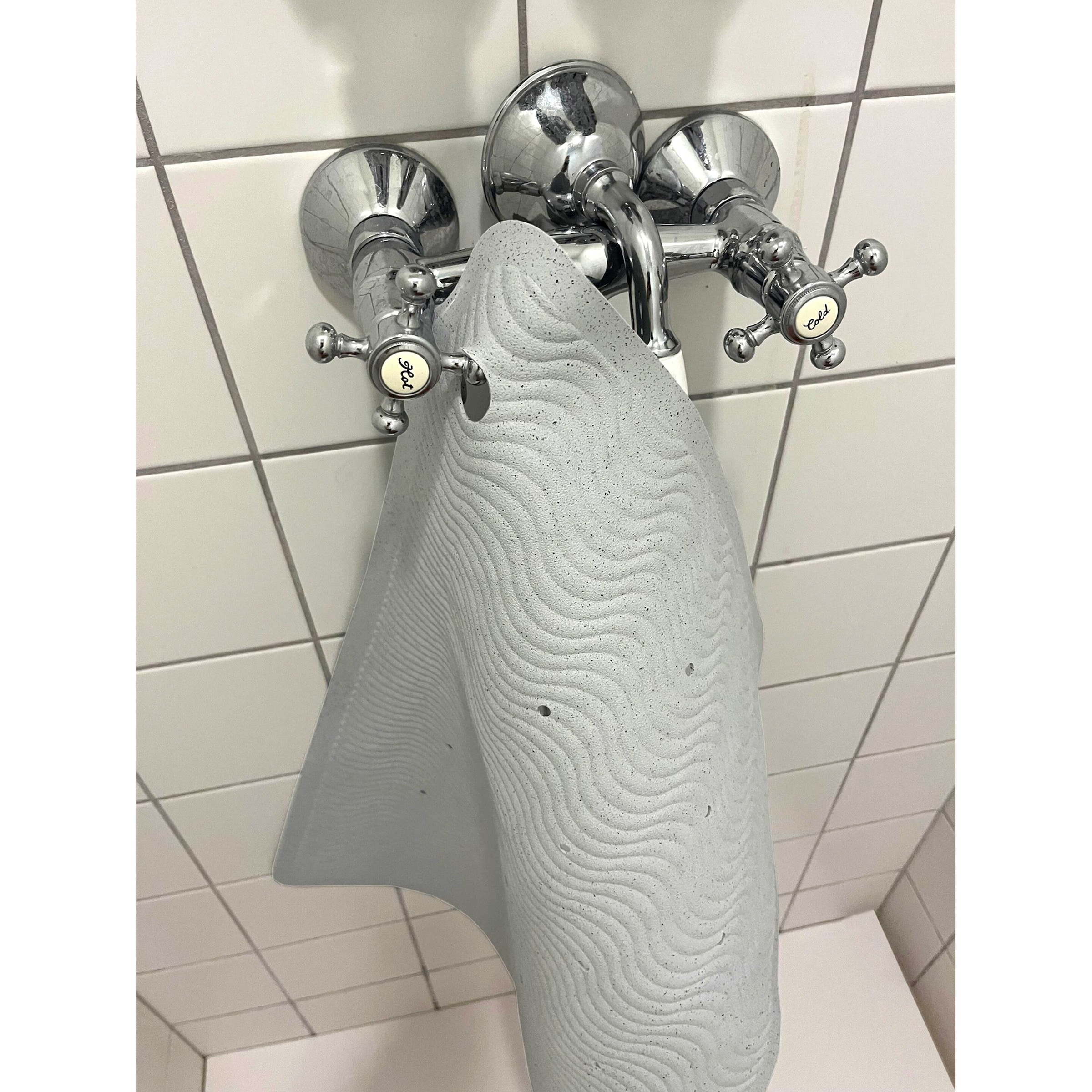 Badewannenmatte Wave aus Naturkautschuk 52,5x52,5 cm