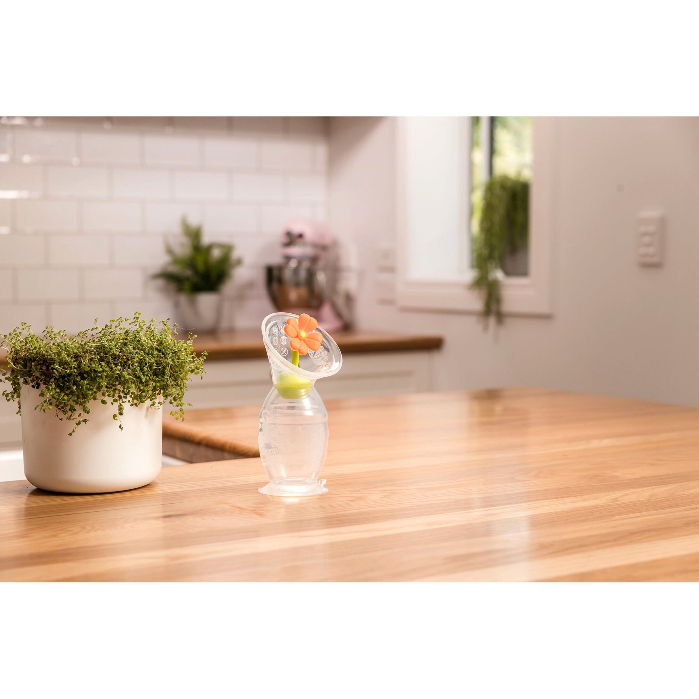 Milchpumpe 100ml mit Saugfuß + Blumenschluss