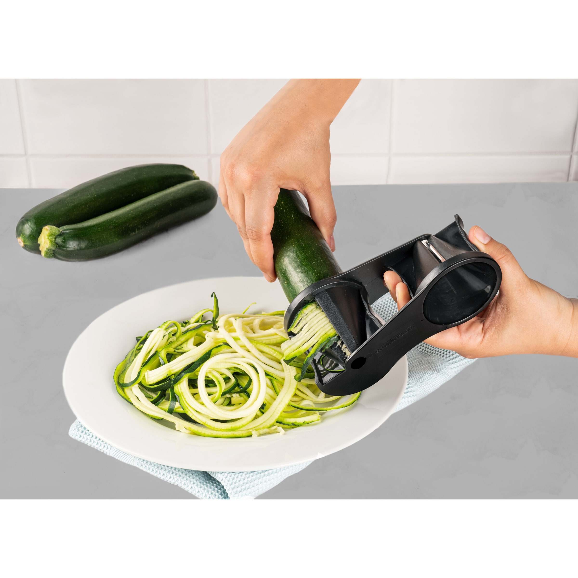 FACKELMANN® Gemüse-Spiralschneider „2 in1“
