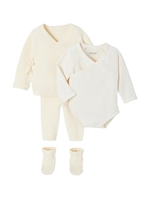 Baby-Set aus Strick: Strickjacke, Hose, Socken & Body