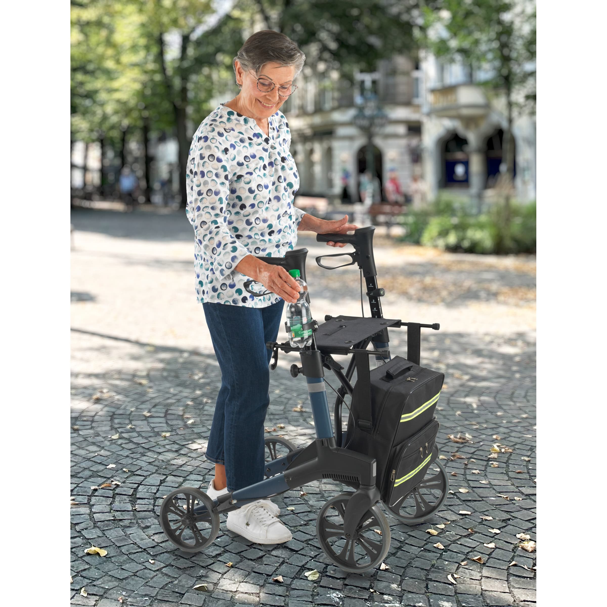 WENKO® Getränkehalter für Rollstuhl & Rollator