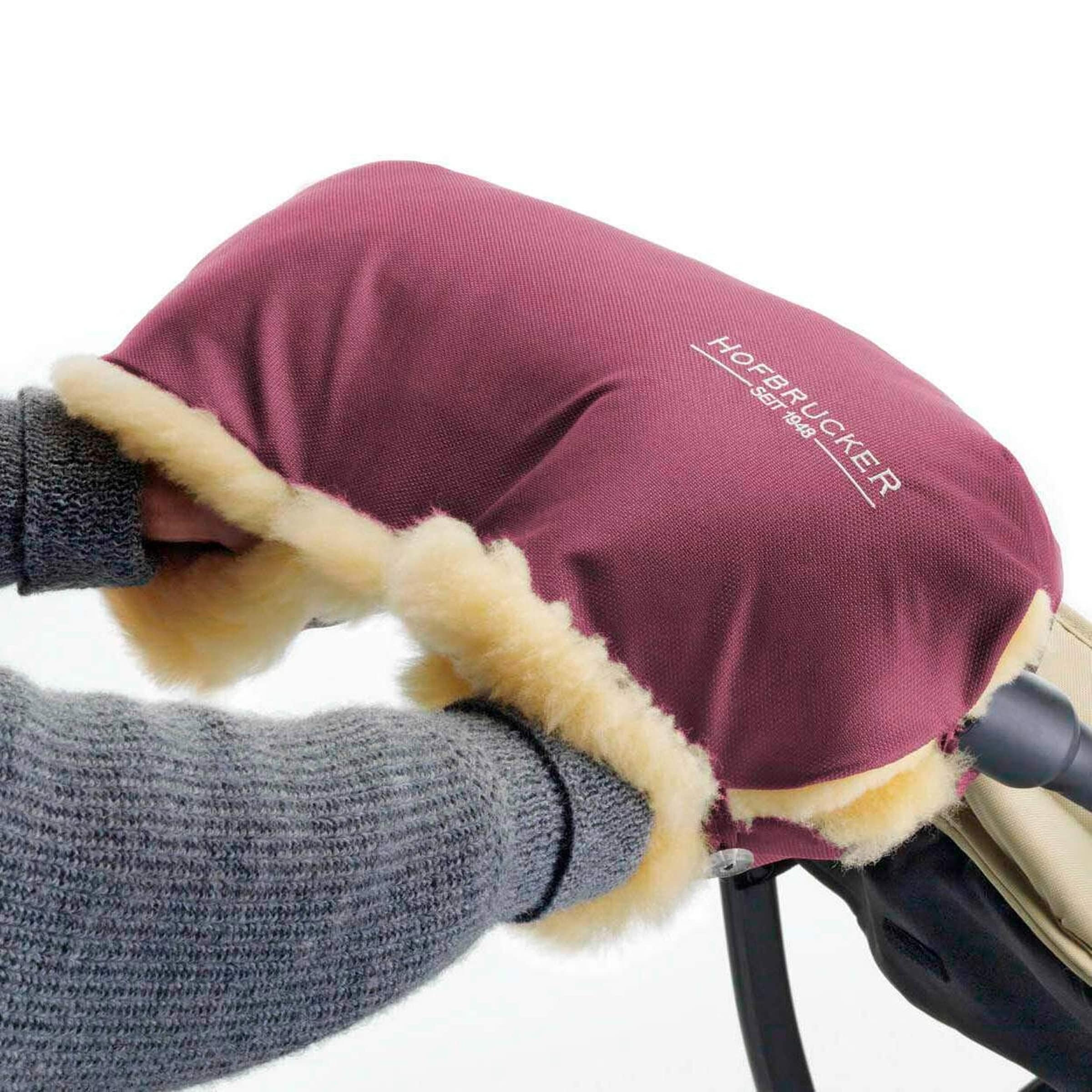 Hofbrucker Lammfell-Handwärmer für Kinderwagen Lammfell Handmuff lila