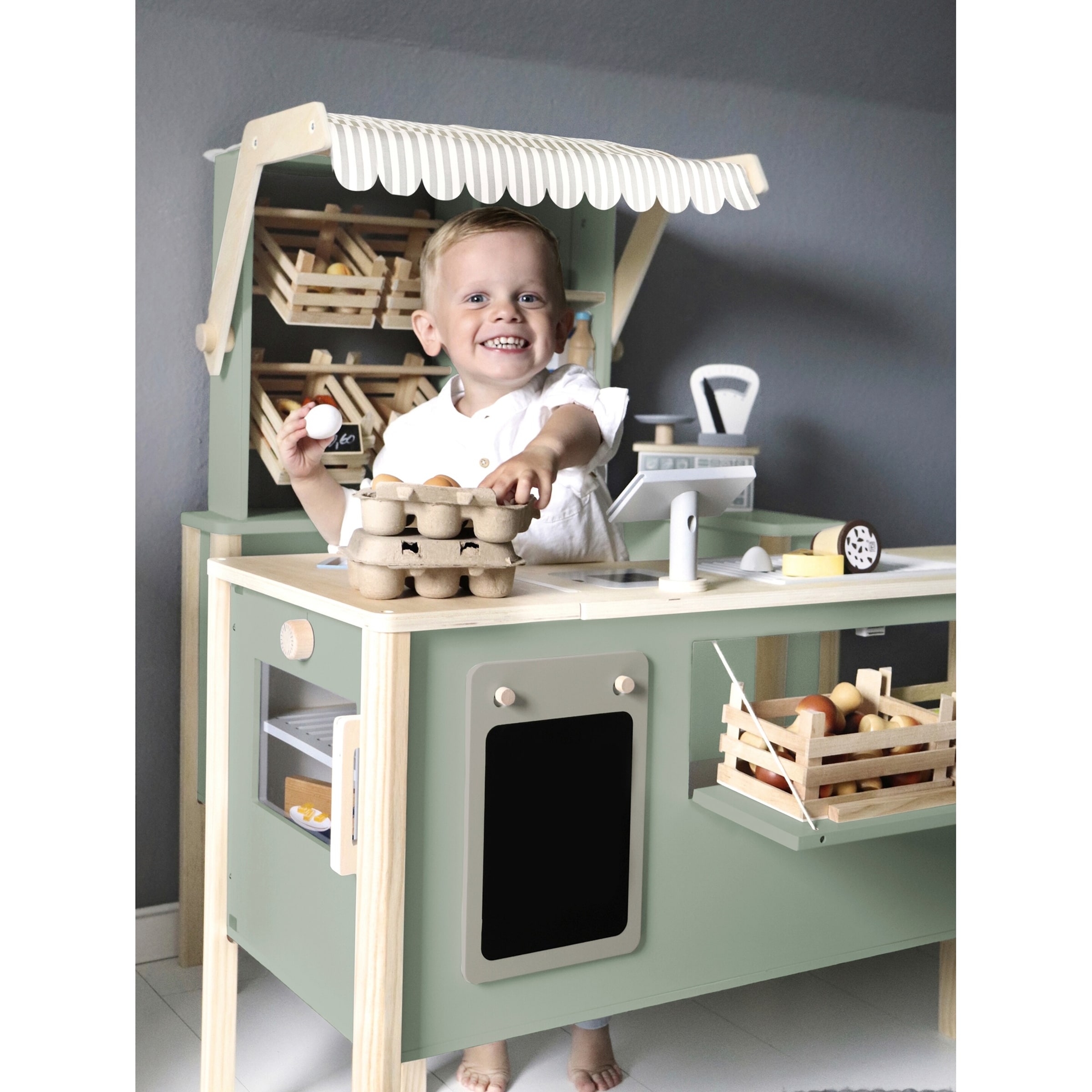 Kaufladen und Kinderküche fresh