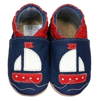 Krabbelschuhe Segelboot