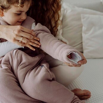 Winter-Sleepoverall Essential mit abnehmbaren Ärmeln und Umschlag-Füßchen 3.5 TOG