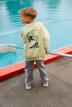 Sweater - Backprint