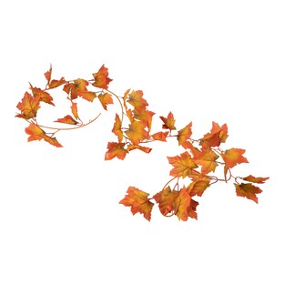 ﻿Guirlande de feuilles d’automne, rouge