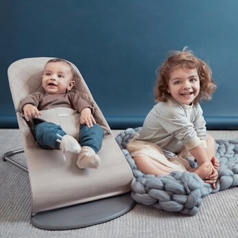 Bundle Babywippe Bliss gewebt inklusive Spielbogen 