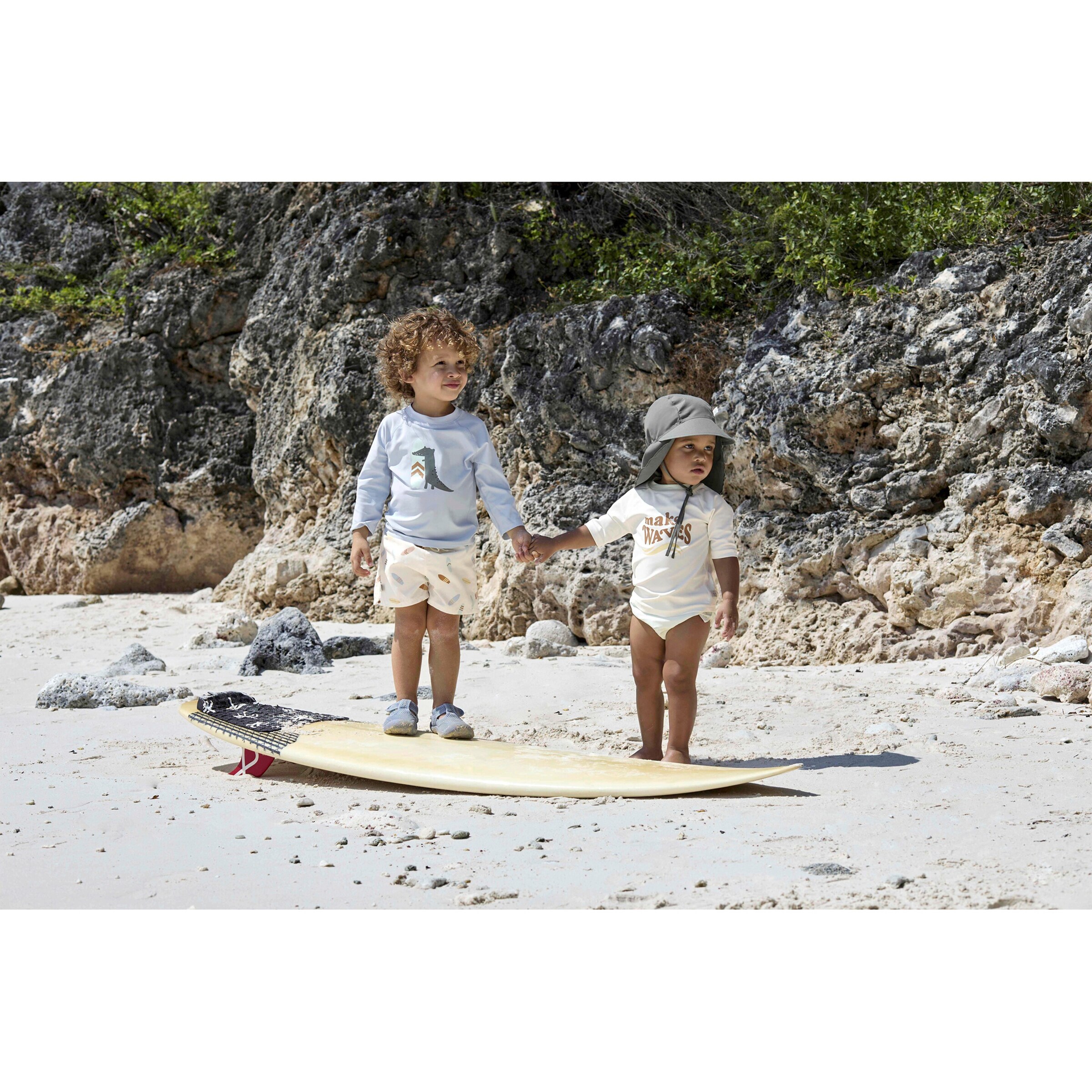 Thumbnail - Lässig Bade-T-Shirt mit UV-Schutz Welle