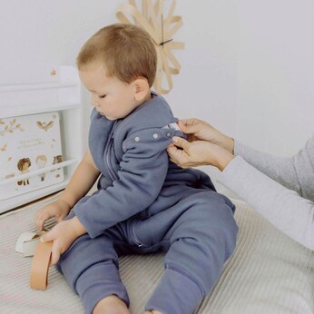 Winter-Sleepoverall Essential mit abnehmbaren Ärmeln und Umschlag-Füßchen 3.5 TOG