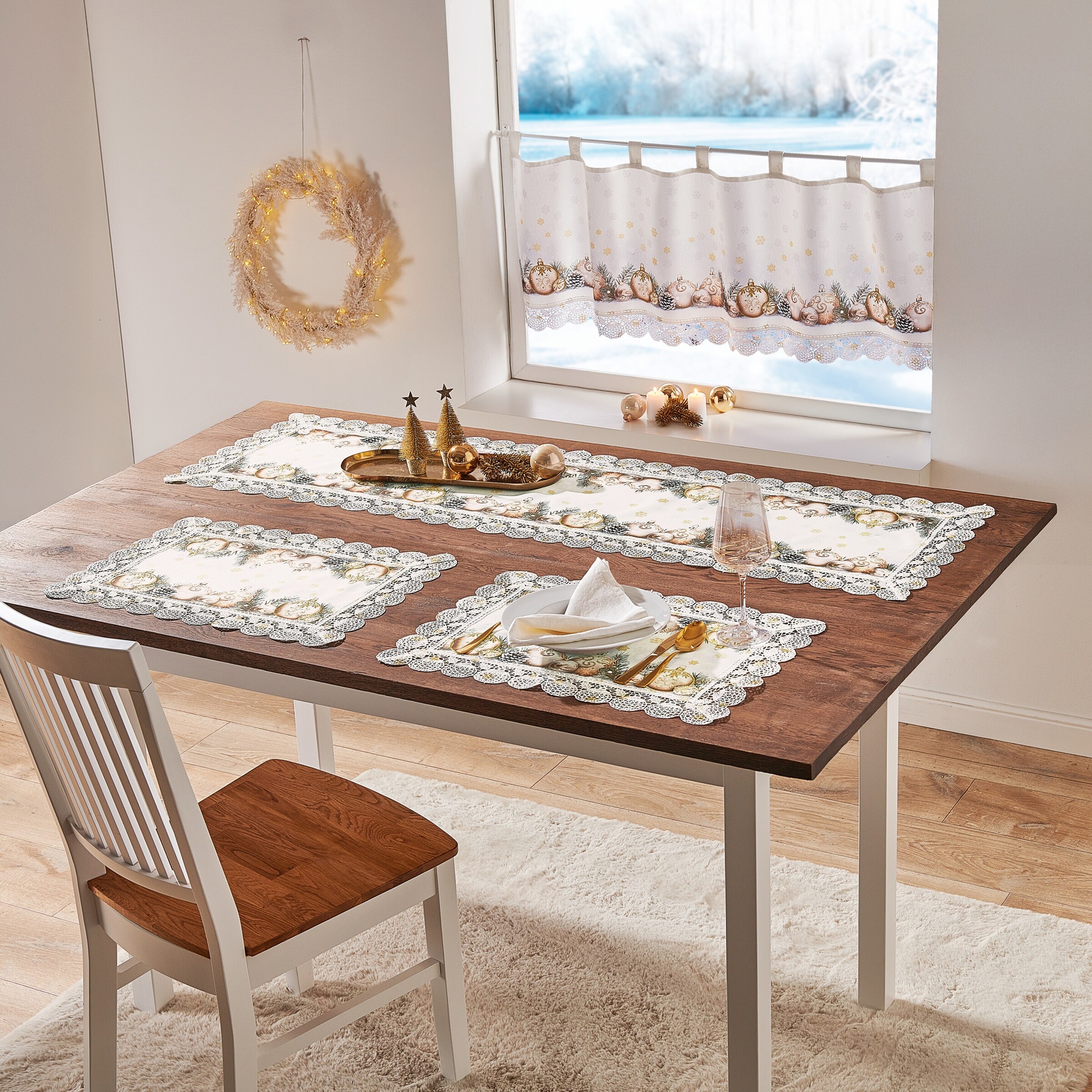 Tischläufer „Festtagskugeln“, 140x 40 cm