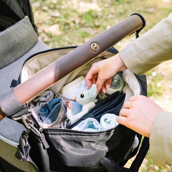 Gesteppte Wickeltasche
