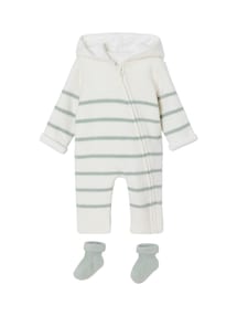 Baby-Set: Strick-Overall & Socken