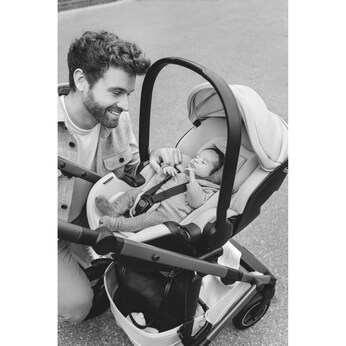 Kombikinderwagen SMILE 5Z LUX Travel-Set inkl. Babyschale BABY-SAFE PRO i-SIZE und Isofix-Basis VARIOBASE 5Z