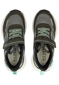 Halbschuhe