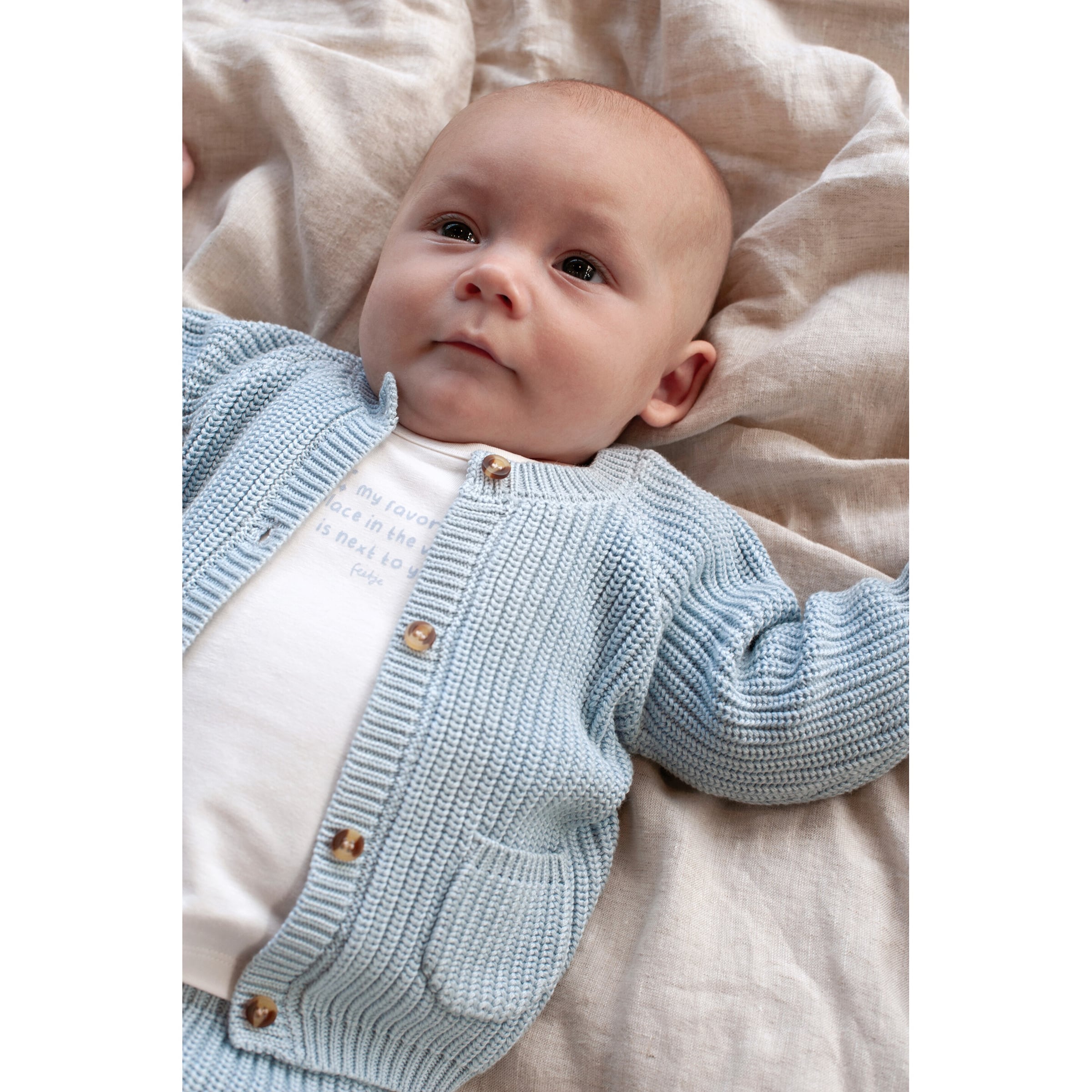 Strickjacke mit Tasche
