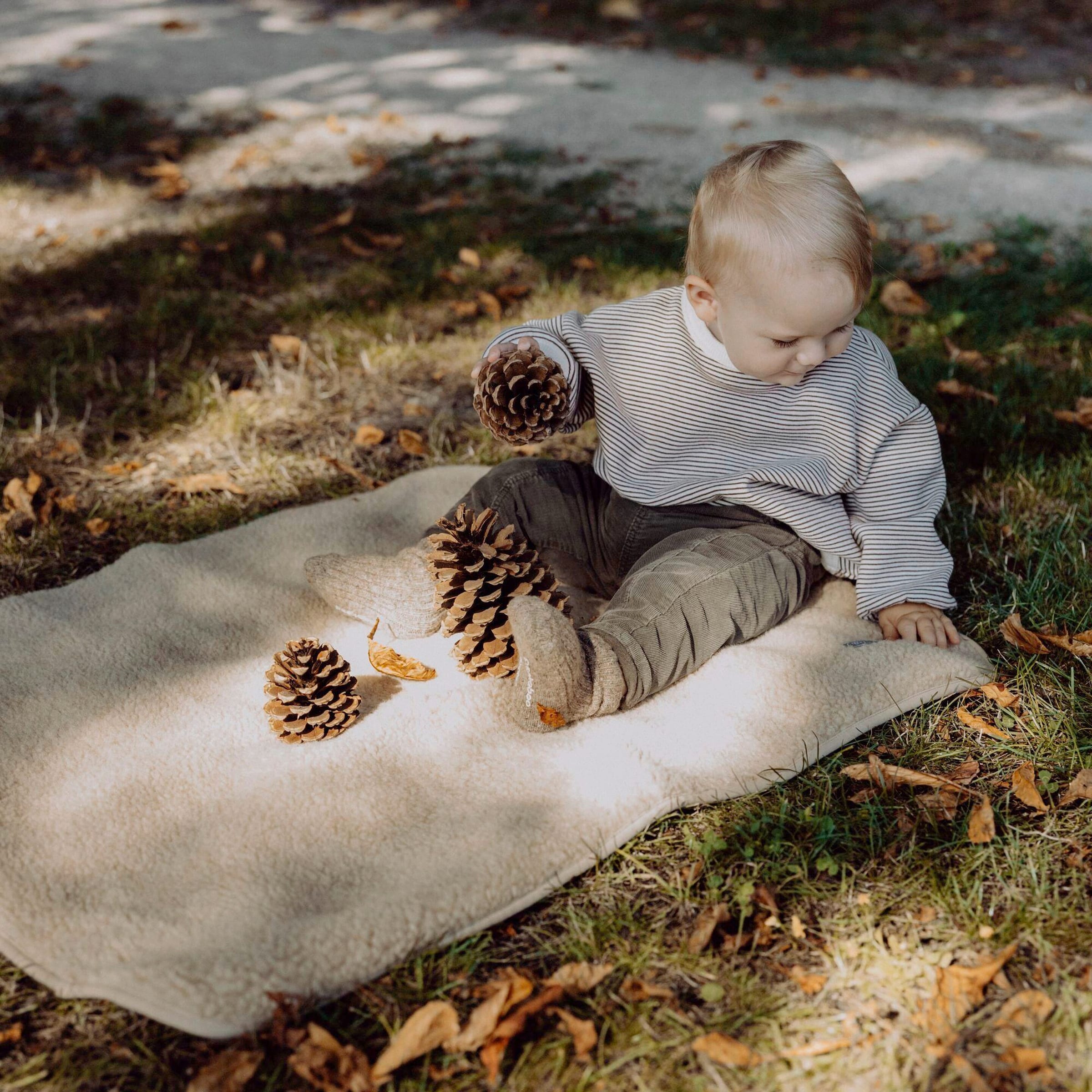 Thumbnail - Emma & Noah Babydecke Merinowolle-Teddy 75x95 cm