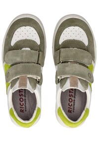 Halbschuhe